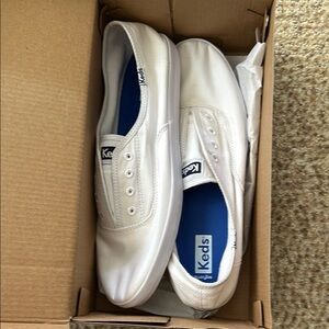 Keds Chillax White Canvas Sneakers